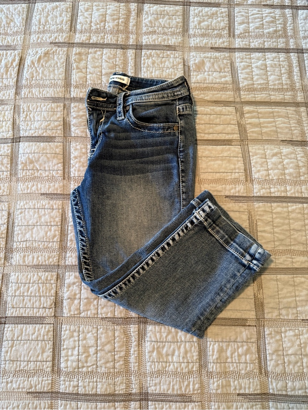 Vigoss med denim wash capri jeans